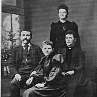 Nettie (Miller) Bauermeister  with William, Dora and Minnie - circa  unknown