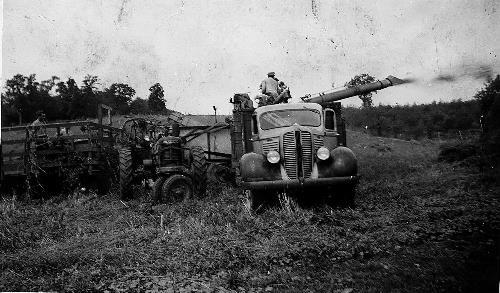Threshing on William Bongard's  farm - 1947.