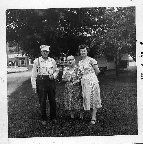 John "Jack" Rettler, Elizabeth (Schlenk) Rettler, and their daughter, Rosella "Rosie" Rettler - circa unknow