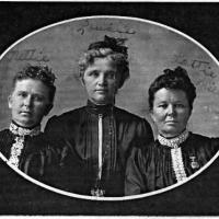 Nettie, Louise and Lottie Miller - 1902